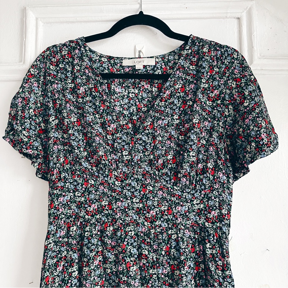 The Loft Floral Black midi Dress small stretchy comfy retro vintage style v neck - Picture 3 of 8